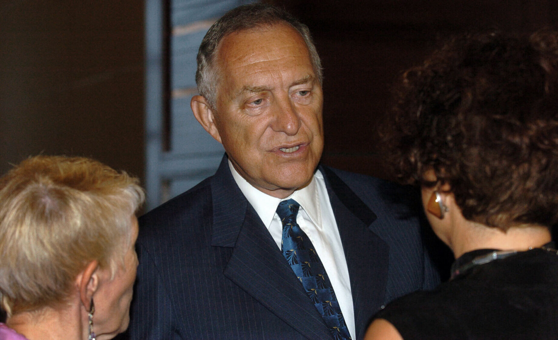 Robert Krueger